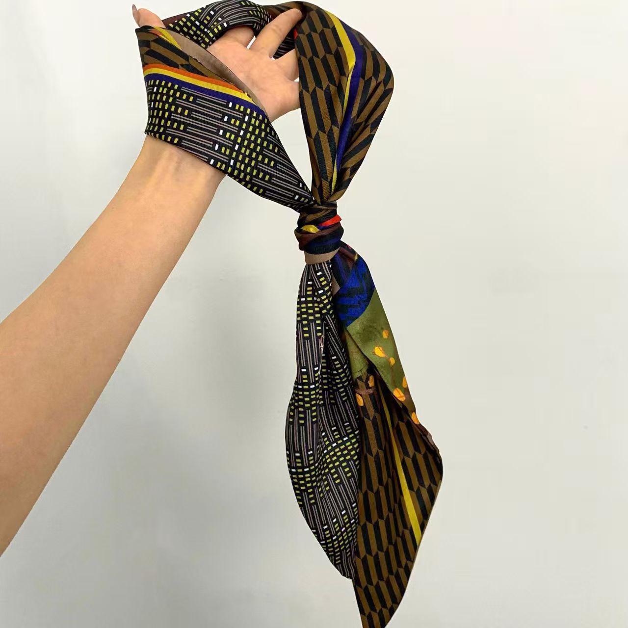Luxury Print Long Hair Ribbon  - огляд і ціна Silk Neck Scarf